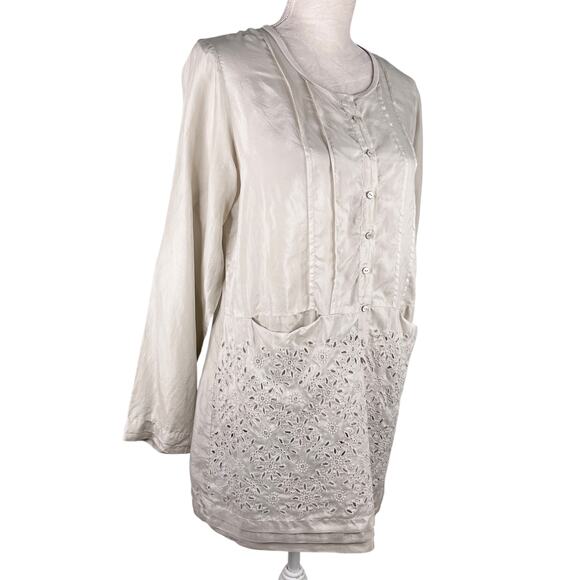 Sundance Silk Blouse Tunic Beige M Pockets Eyelet Lace Pockets - Picture 4 of 9